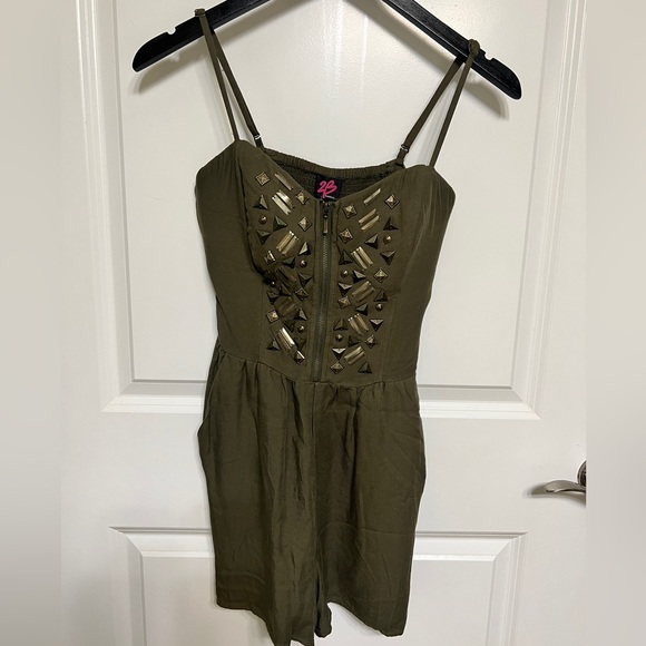 bebe Dresses & Skirts - NWT 2B BeBe green studded romper size Small
